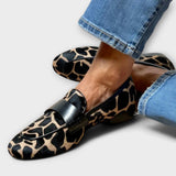 Damskie Mokasyny w Panterkę z Ozdobną Klamrą – Eleganckie Buty Wsuwane