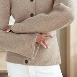 Damski Elegancki Kardigan z Guzikami – Dopasowany Sweter