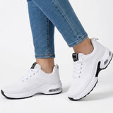 Ortopedyczne sneakersy z dzianiny i szerokim noskiem