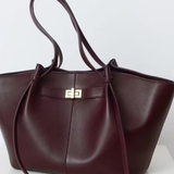 Skórzana torba shopper ze skrzydlatą sylwetką