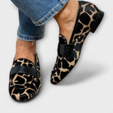 Damskie Mokasyny w Panterkę z Ozdobną Klamrą – Eleganckie Buty Wsuwane