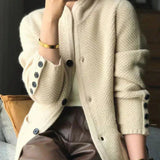 Elegancki kardigan zapinany miękki stylowy sweter premium