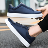 Męskie skórzane sneakersy w bieli, granacie i czerni