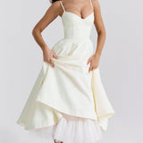 Sukienka Midi na Ramiączkach z Rozkloszowaną Spódnicą