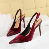 Szpilki Slingback z Lakierowanym Wykończeniem