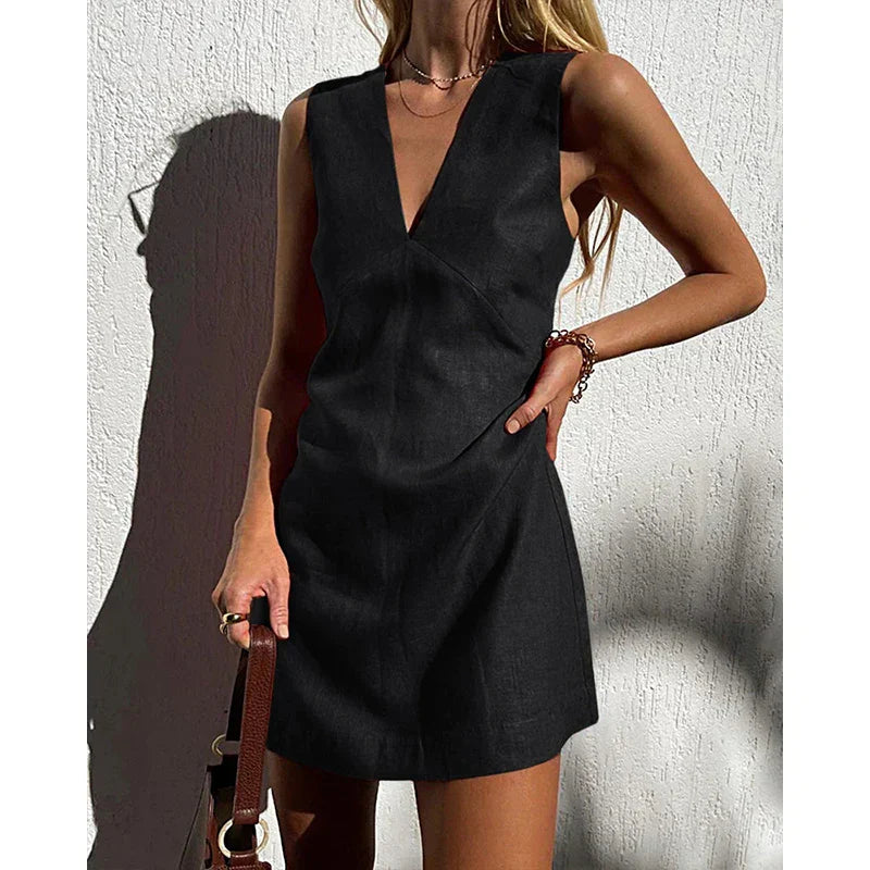 Elegancka Sukienka Mini bez Rękawów z Dekoltem V
