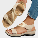 Sandały na Platformie z Regulowanymi Paskami