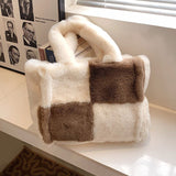 Futrzana Torebka Damska Shopper Miękka i Elegancka