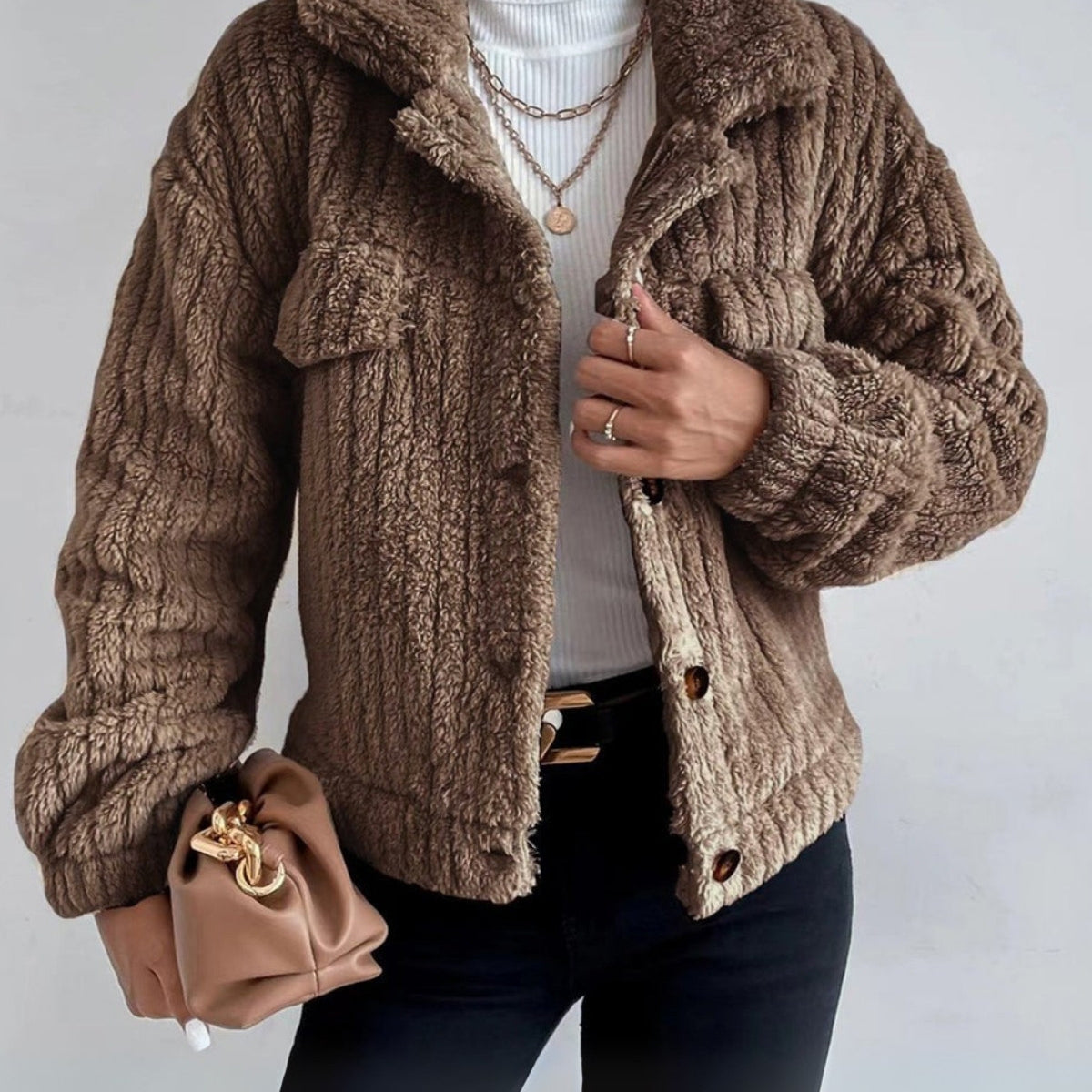 Krótka Kurtka Sztruksowa z Kołnierzem – Casual i Stylowa