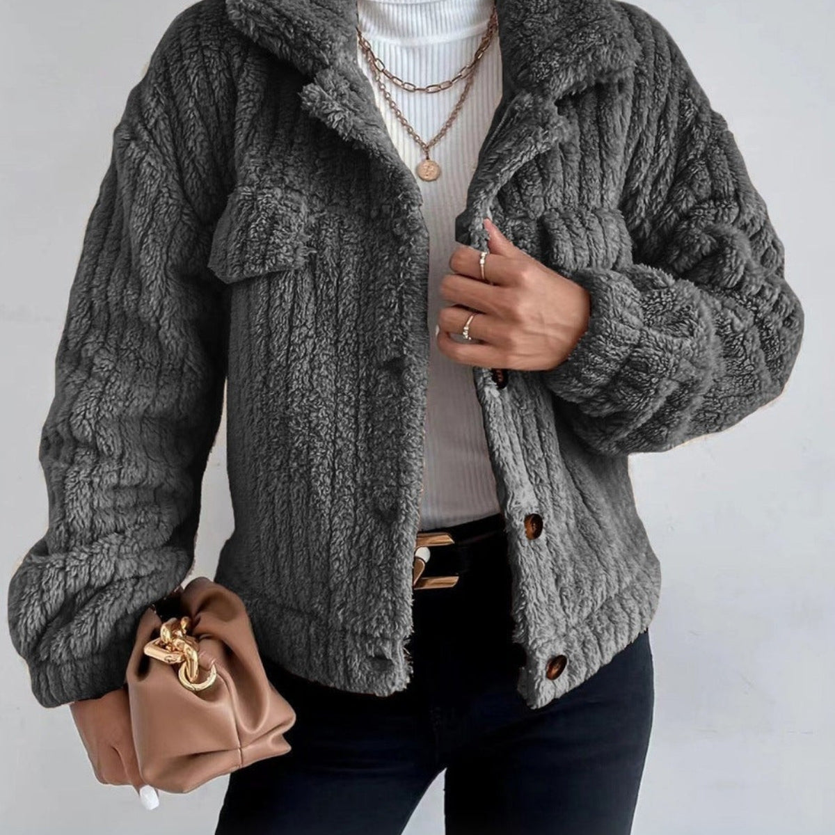 Krótka Kurtka Sztruksowa z Kołnierzem – Casual i Stylowa