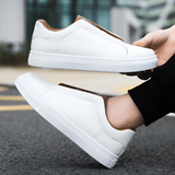 Męskie skórzane sneakersy w bieli, granacie i czerni