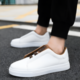 Męskie skórzane sneakersy w bieli, granacie i czerni