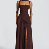 Elegancka Sukienka Maxi z Wysokim Rozcięciem i Dekoltem Halter